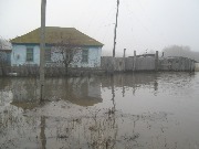 Деревня во время весеннего паводка. Деревня Сосновка Кваркенский район Оренбургской области.
